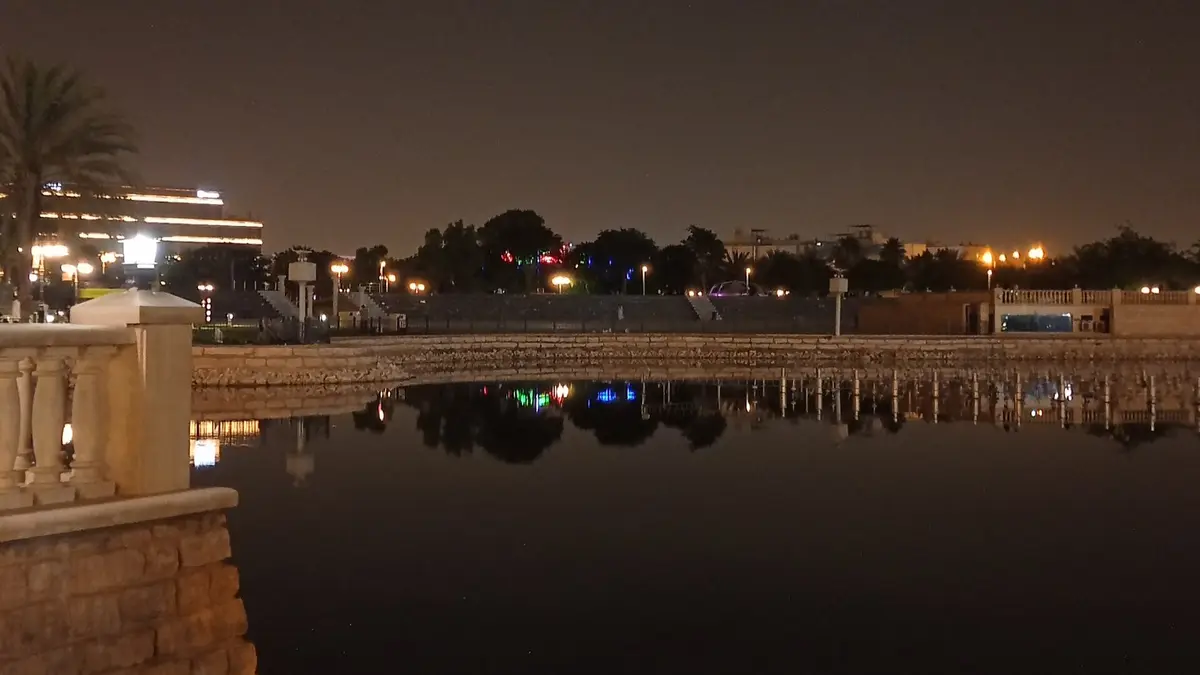 King Abdullah Park lake in Riyadh at night